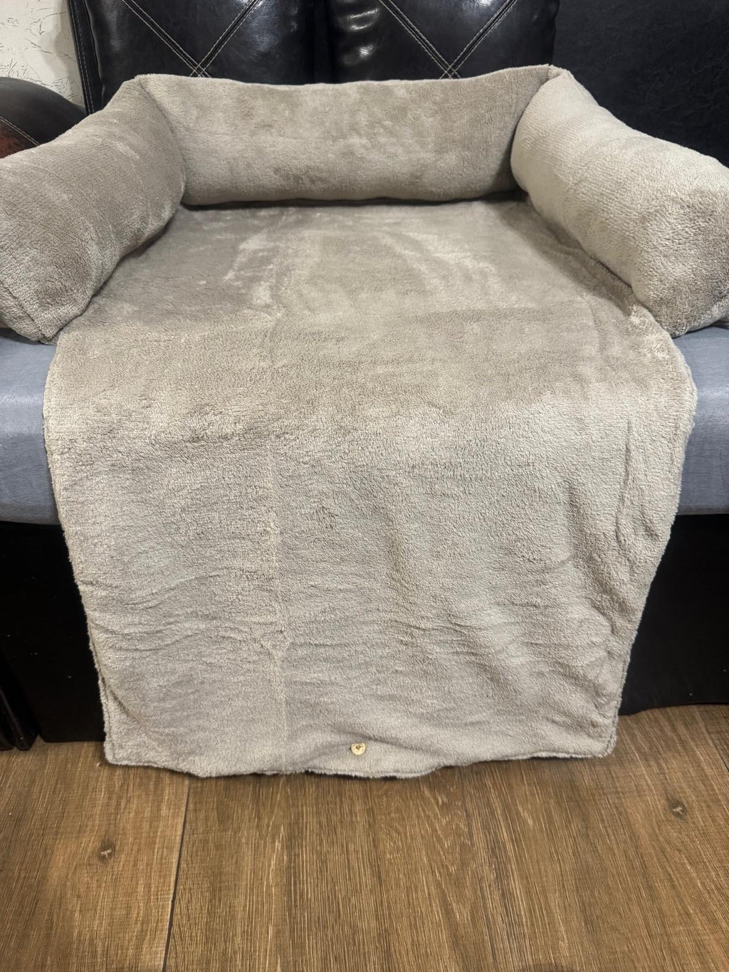 Wohlfühl-Oase: Handgefertigtes Hundebett