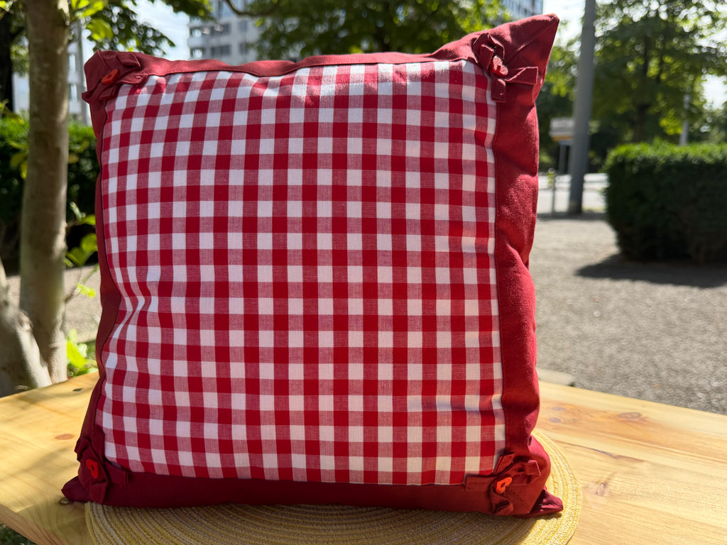 Example prodProdukt: Handgefertigtes Herzkissen „Liebesbotschaft“uct